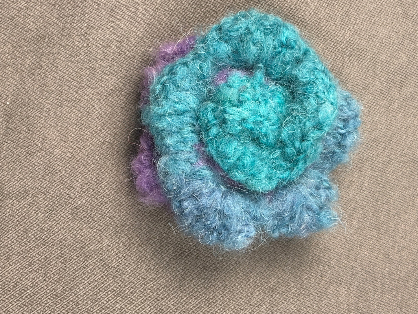 Flower pin